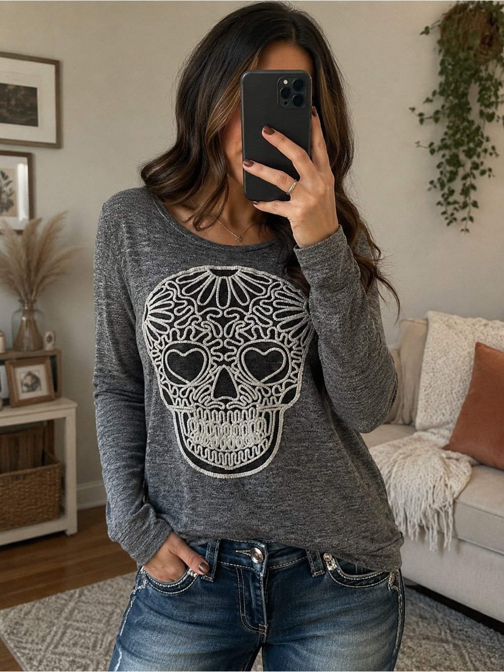 Bear Dance Gray knit Top with Skull Embroidery - Size M